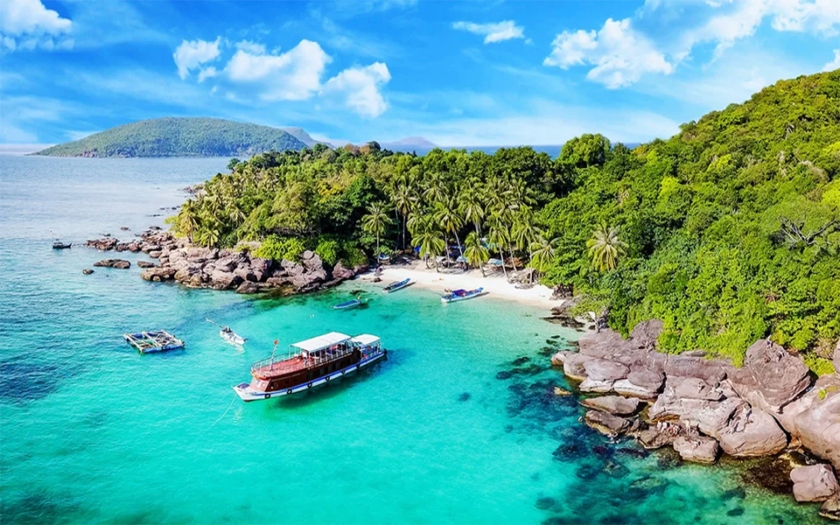 Hòn Nưa Phú Yên - Toan Phat travel